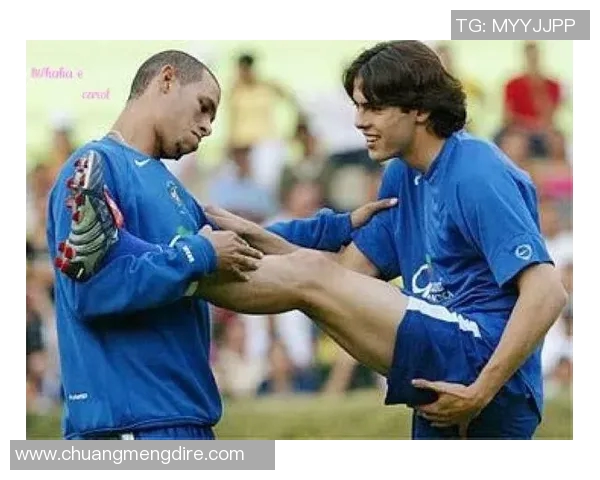 足球明星亲吻瞬间大汇总让我们一起感受他们的热情与爱意 足球明星亲吻瞬间大汇总让我们一起感受他们的热情与爱意